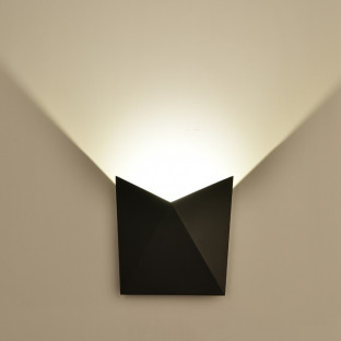 LED Wall light - 5W, Black body, Warm white light